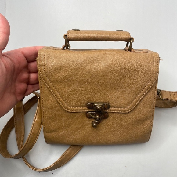 Xhilaration Faux Leather Small Tan Crossbody Purse 7.5"x7"x2" - Picture 3 of 16